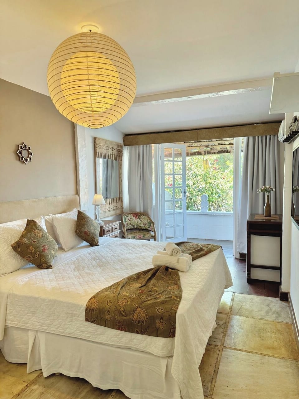 Superior Double Room | Minibar, WiFi (free), bed sheets
