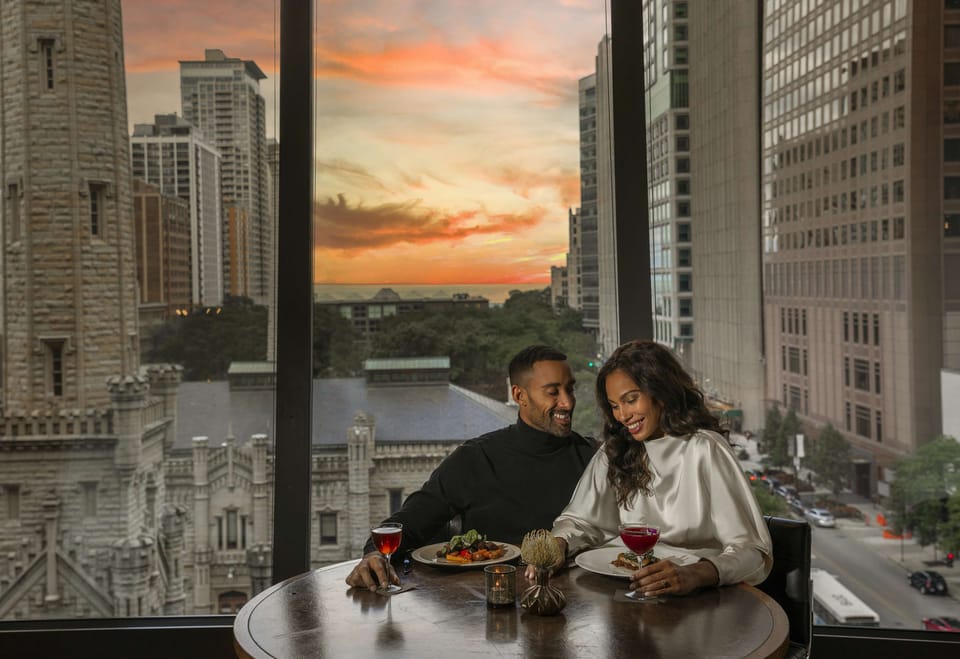 Breakfast, lunch, dinner served; American cuisine, alfresco dining 