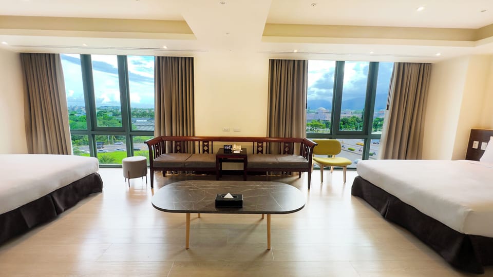 Family Room (6 People ) | Down comforters, free minibar, in-room safe, desk