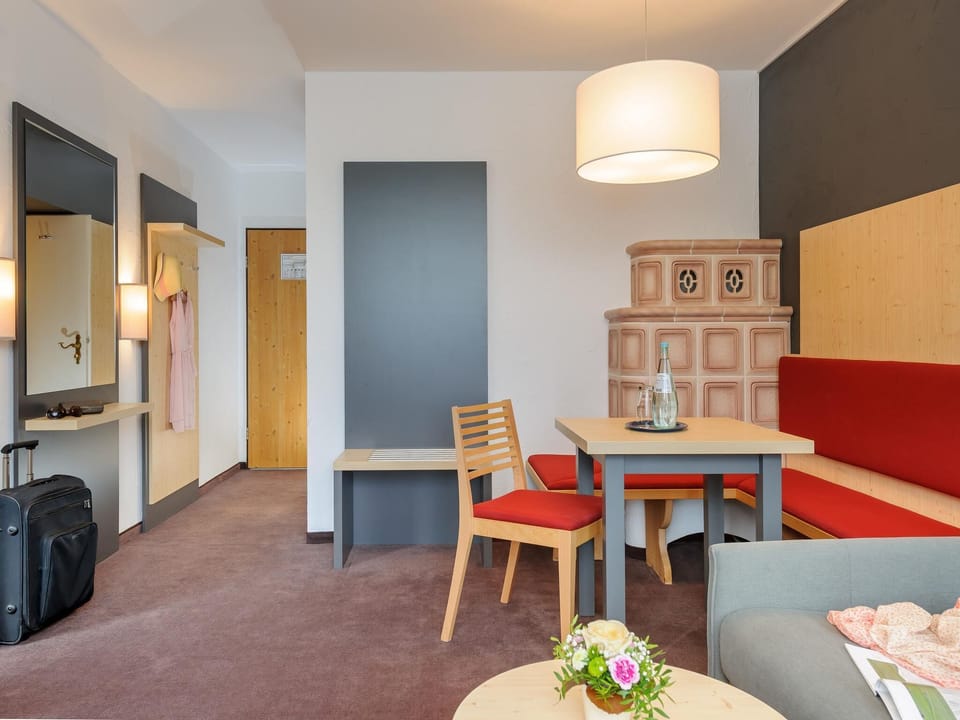 Junior Suite, 1 Double Bed | Hypo-allergenic bedding, in-room safe, desk, blackout drapes