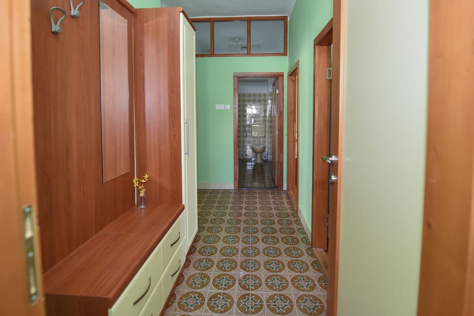 Apartment, 3 Bedrooms, Beach View | Living room