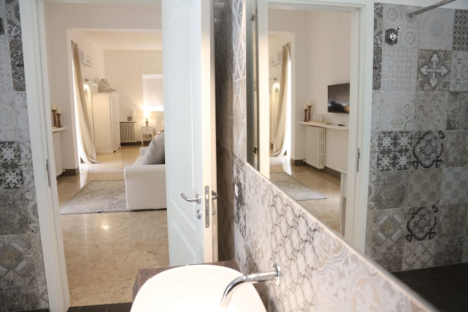 Superior Room, Balcony | Iron/ironing board, free WiFi
