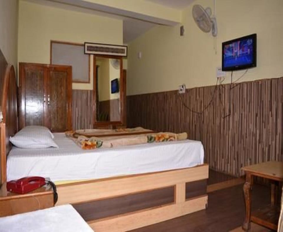 Rollaway beds, free WiFi