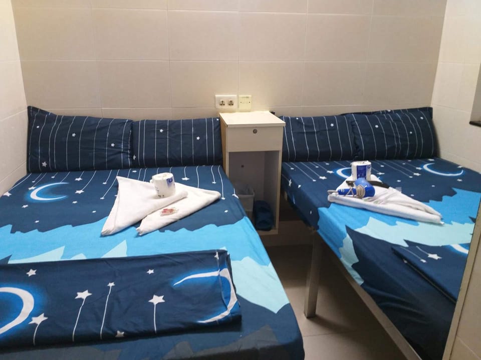 Desk, iron/ironing board, free WiFi, wheelchair access