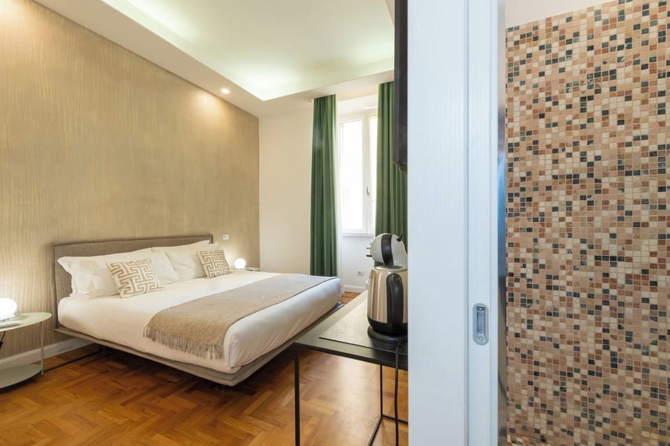 King Room | Down comforters, memory foam beds, minibar, in-room safe