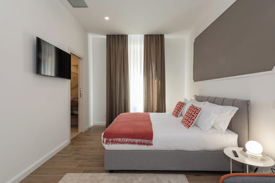 Junior Suite | Down comforters, memory foam beds, minibar, in-room safe