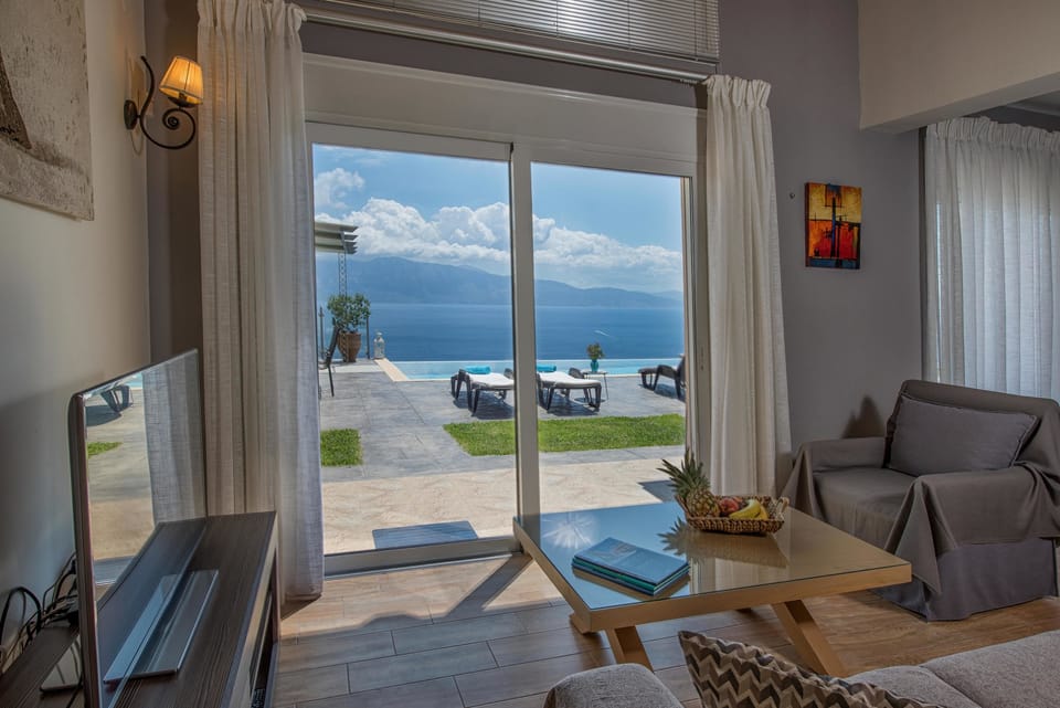 Deluxe Villa, 3 Bedrooms, Private Pool, Sea Facing | Living room | Smart TV, DVD player