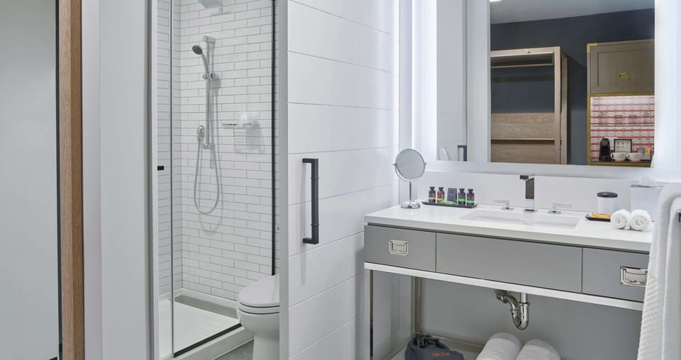 Bathroom shower