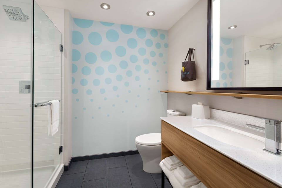 Bathroom shower