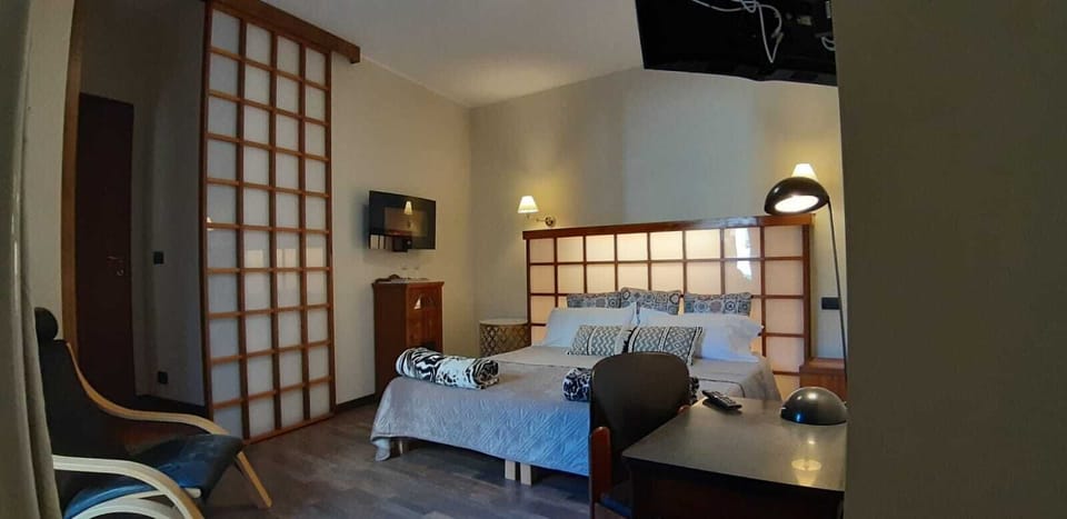 Comfort Double Room | Down comforters, individually furnished, desk, blackout drapes