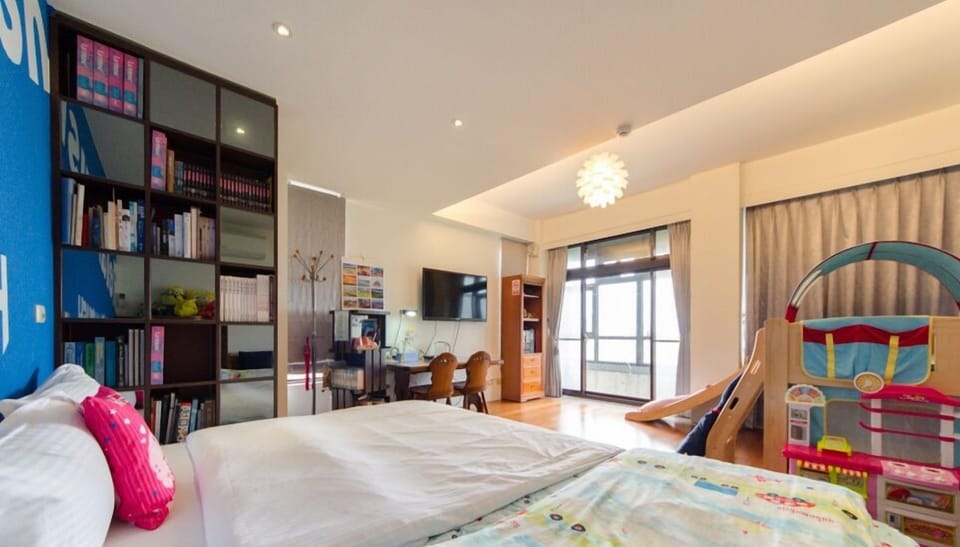 Family Quadruple Room | Premium bedding, laptop workspace, blackout drapes, soundproofing