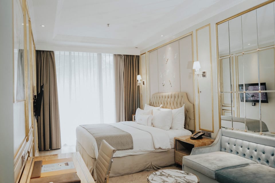 Minibar, in-room safe, desk, blackout drapes