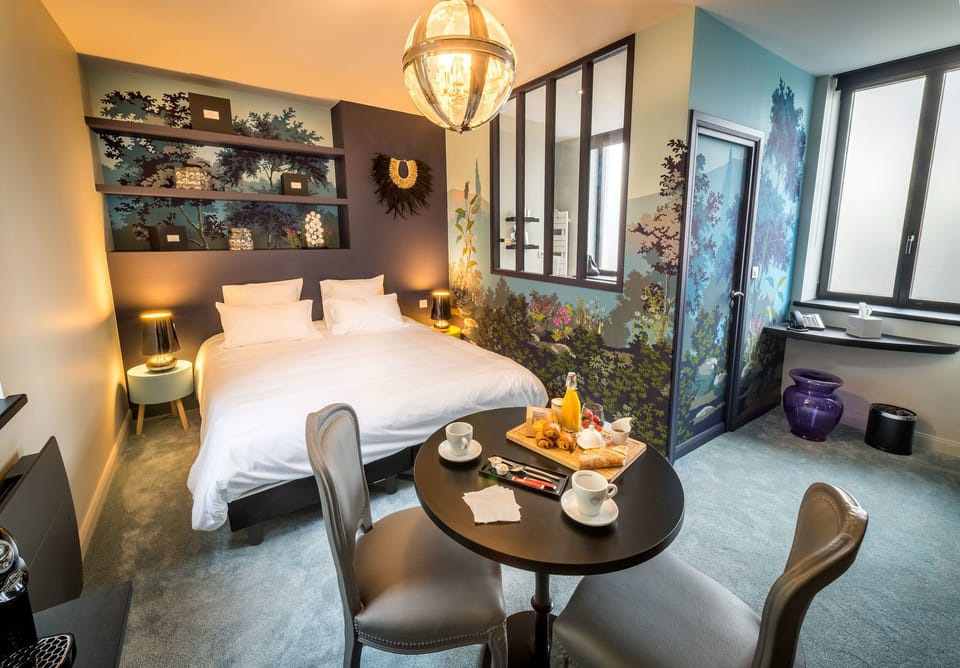 Double Room, 1 King Bed, Garden View | Premium bedding, individually decorated, individually furnished, desk