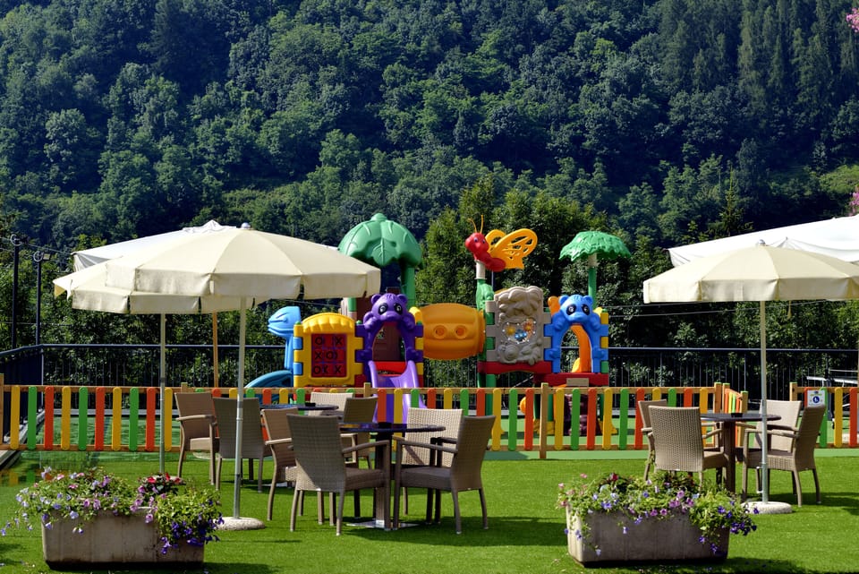 Children's play area - outdoor