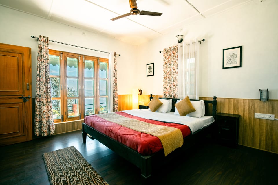 Family Cottage 2BHK | Individually decorated, individually furnished, blackout drapes