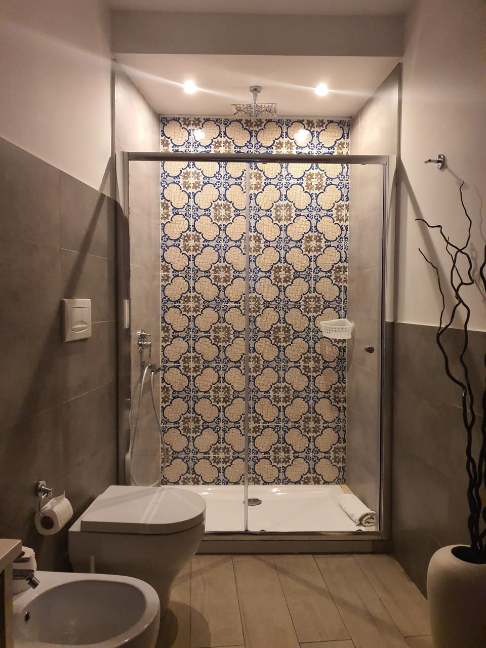 Exclusive Triple Room, Non Smoking, Balcony | Bathroom | Shower, rainfall showerhead, hair dryer, bidet