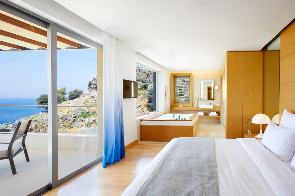 Duplex, Private Pool, Sea View (Maisonette) | Hypo-allergenic bedding, minibar, in-room safe, desk