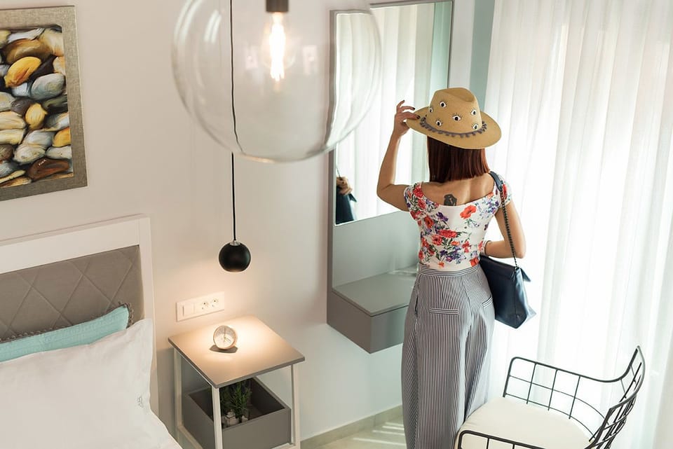 Deluxe Suite | In-room safe, soundproofing, free WiFi