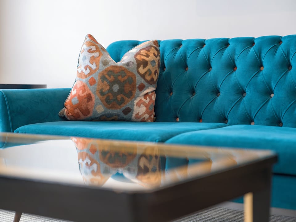 Superior Room, 1 King Bed, Non Smoking, Refrigerator | 1 bedroom, hypo-allergenic bedding, in-room safe, desk