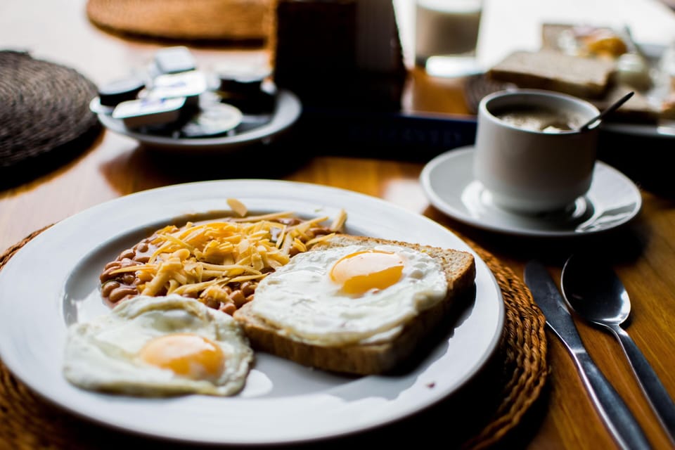 Daily buffet breakfast for a fee