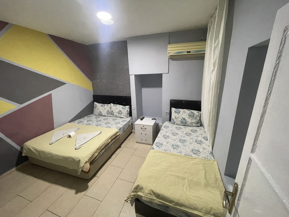 Soundproofing, free WiFi, bed sheets