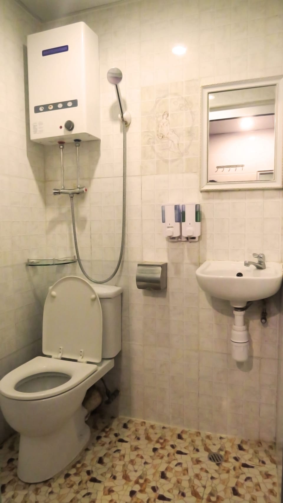 Shower, free toiletries, hair dryer