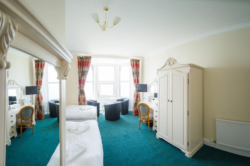 Desk, free WiFi, bed sheets