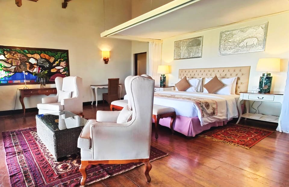 Luxury Villa, Non Smoking, Mountain View | 3 bedrooms, minibar, in-room safe, desk