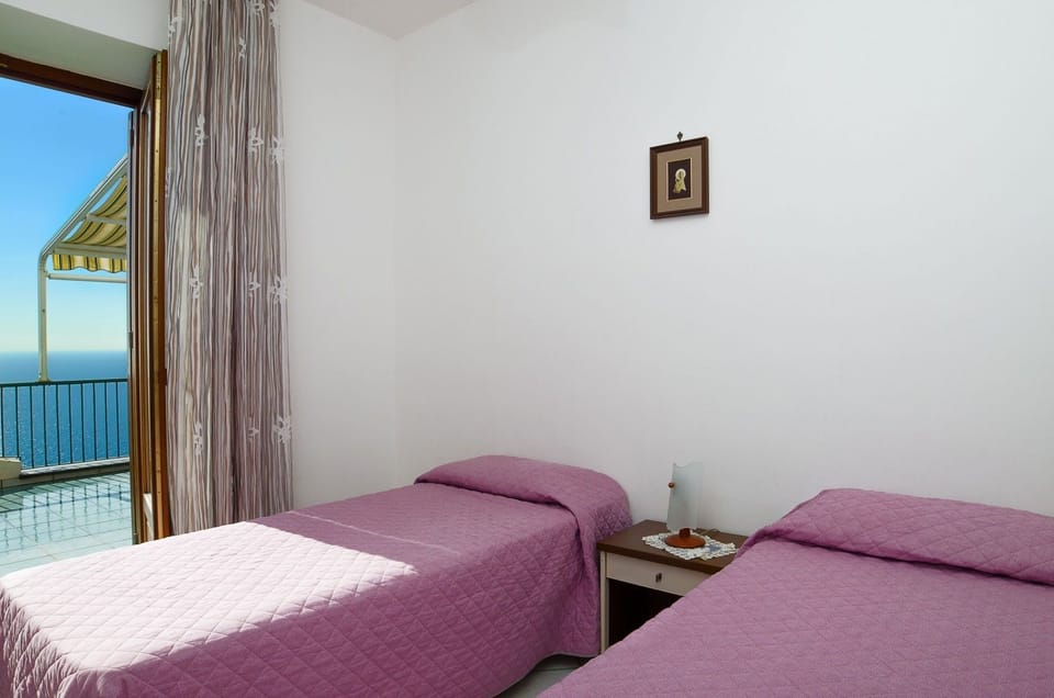 Apartment | 2 bedrooms, iron/ironing board, cribs/infant beds, free WiFi