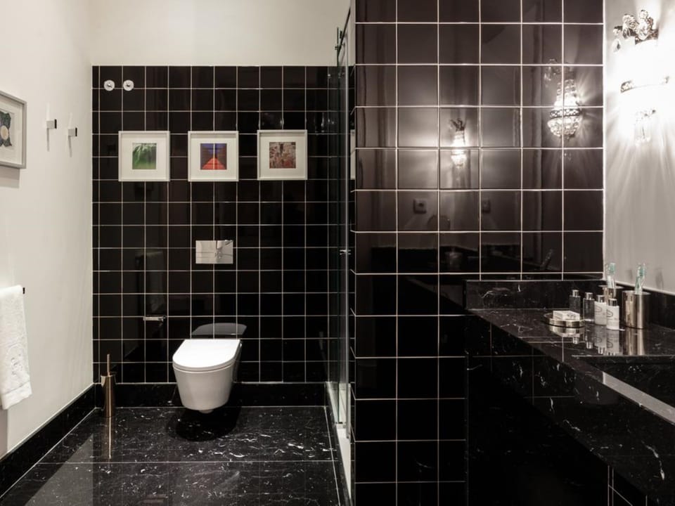 Dear Lisbon – Bordalo Palace Chiado Bed and Breakfast in Lisbon
