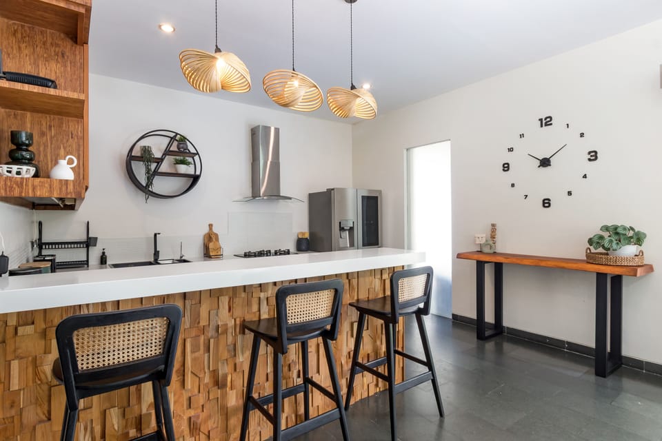 Exclusive Villa | Private kitchen | Fridge, microwave, stovetop, coffee/tea maker