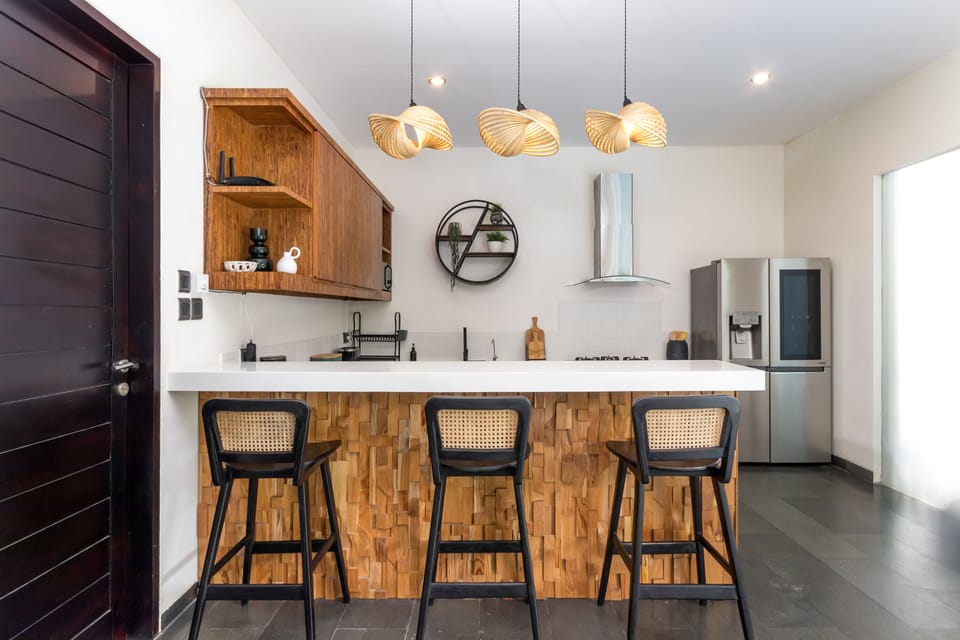 Exclusive Villa | Private kitchen | Fridge, microwave, stovetop, coffee/tea maker