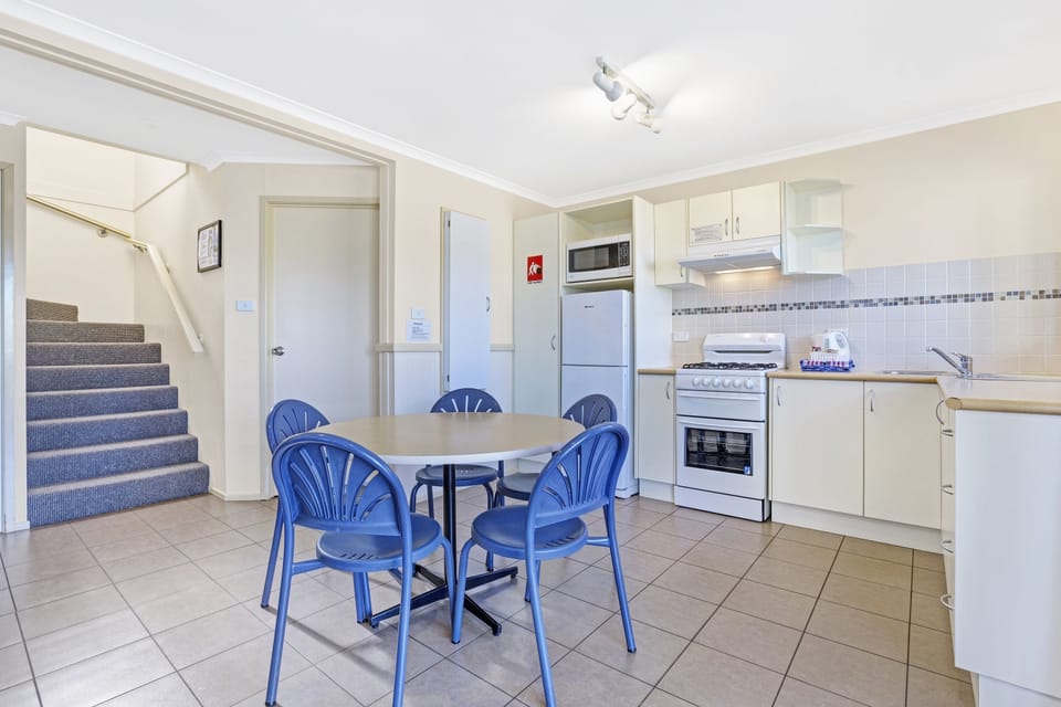 Ocean View Loft, 2 Bedrooms | Private kitchen | Coffee/tea maker, full-size fridge, microwave, stovetop