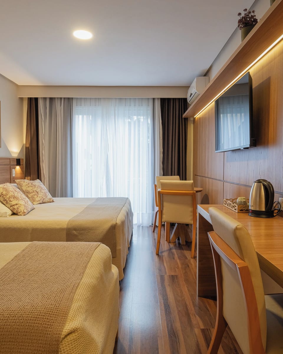 Room | Minibar, desk, blackout drapes, soundproofing