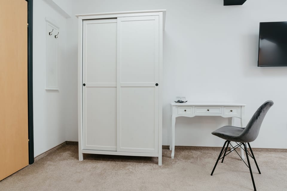 Superior Double Room | Hypo-allergenic bedding, individually decorated, individually furnished