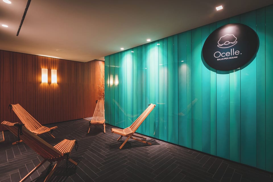 Sauna, hot tub, steam room, hot springs, massages