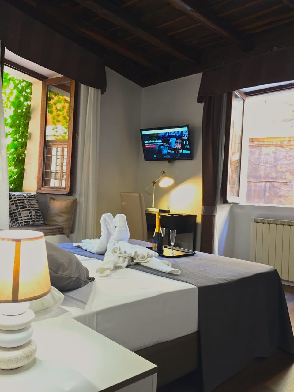 Superior Double Room, 1 Bedroom, Kitchenette, City View | Premium bedding, in-room safe, desk, iron/ironing board