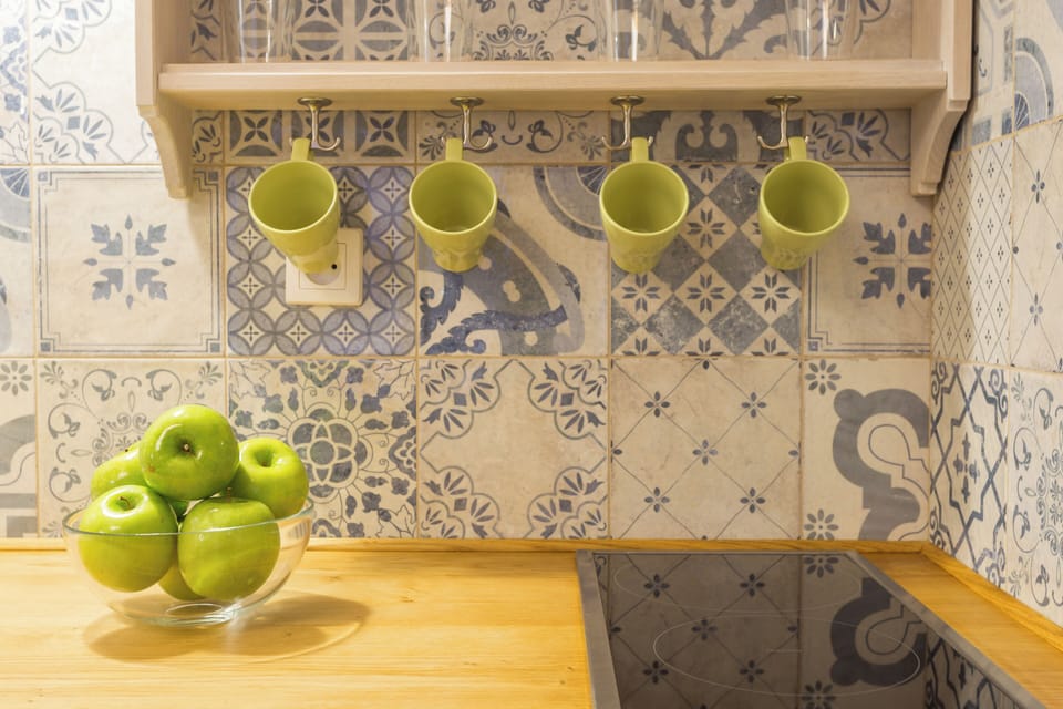 Apartment, 2 Bedrooms (Apartment 2) | Private kitchen | Full-size fridge, electric kettle, highchair, freezer
