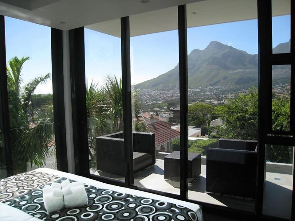 Deluxe Room 004 | 1 bedroom, premium bedding, minibar, in-room safe