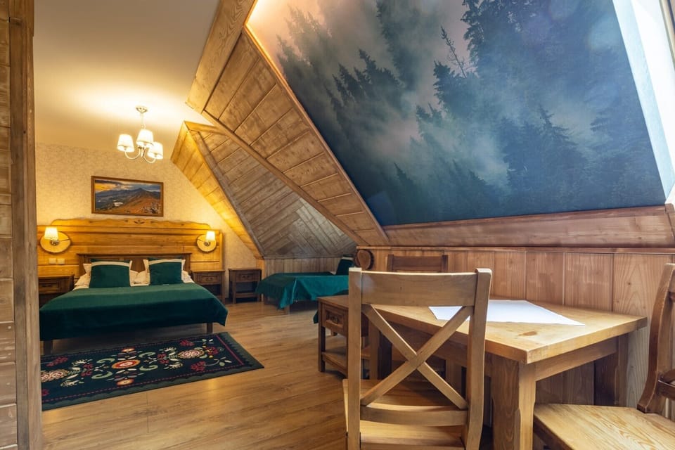 Family Apartment | Desk, soundproofing, iron/ironing board (on request), cribs (surcharge)