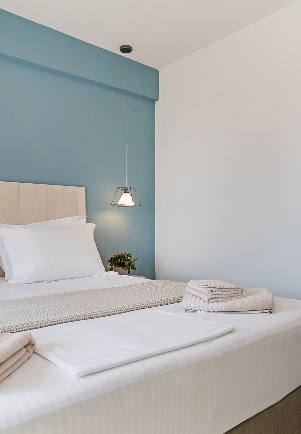 Standard Double Room | Premium bedding, free minibar, in-room safe, soundproofing