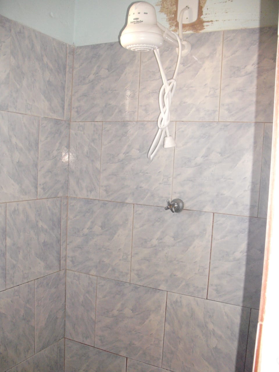Quadruple Room | Bathroom | Shower, free toiletries, towels