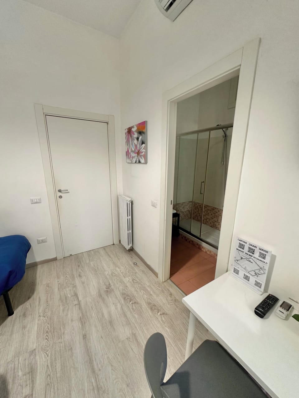 Classic Twin Room, 2 Twin Beds, Private Bathroom, City View | Minibar, in-room safe, desk, iron/ironing board (on request)