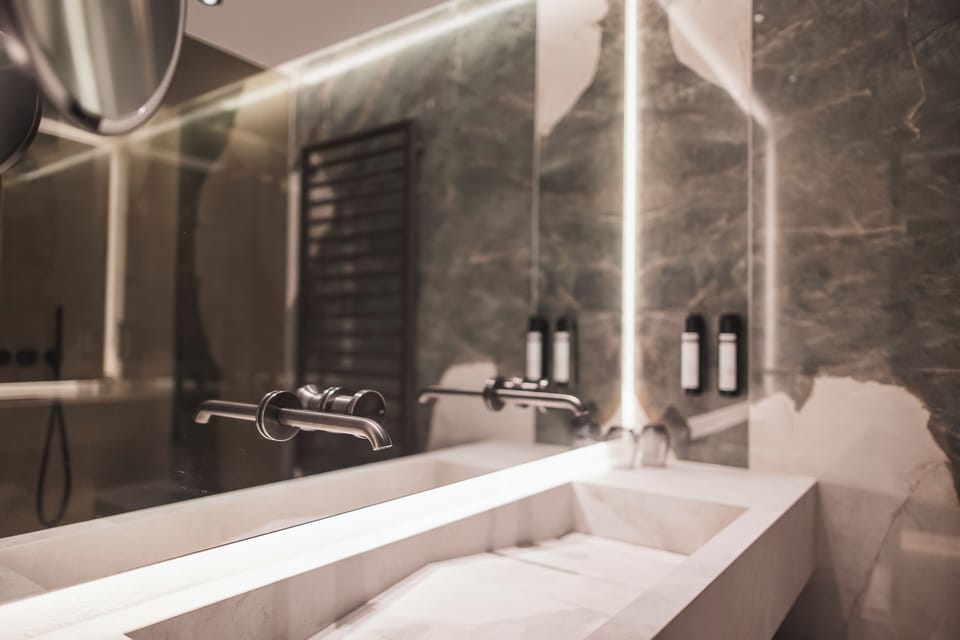 Basic Room, Balcony | Bathroom | Shower, hair dryer, bathrobes, slippers