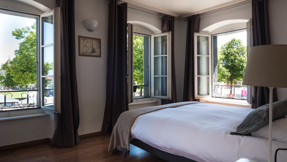 Double Room, Lake View | In-room safe, desk, blackout drapes, iron/ironing board