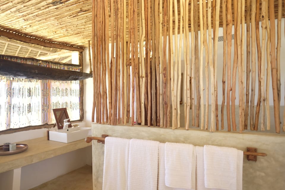 Superior Villa, Private Pool | Bathroom amenities | Shower, free toiletries, towels