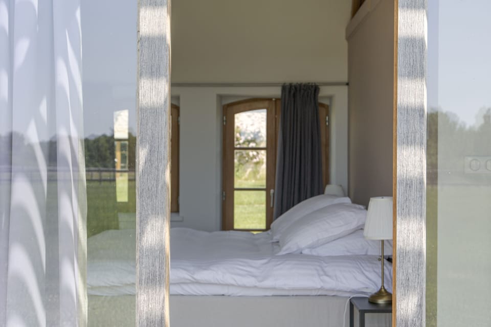 Panoramic House, 1 King Bed, 2 Bathrooms, Park View | Premium bedding, individually decorated, individually furnished, desk