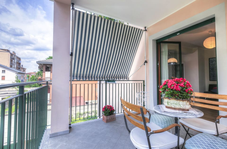 Studio, Terrace | Desk, iron/ironing board (on request), rollaway beds (surcharge)