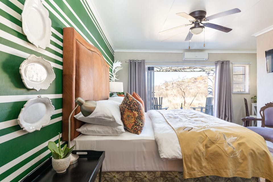 Family Room (2) | Egyptian cotton sheets, premium bedding, memory foam beds