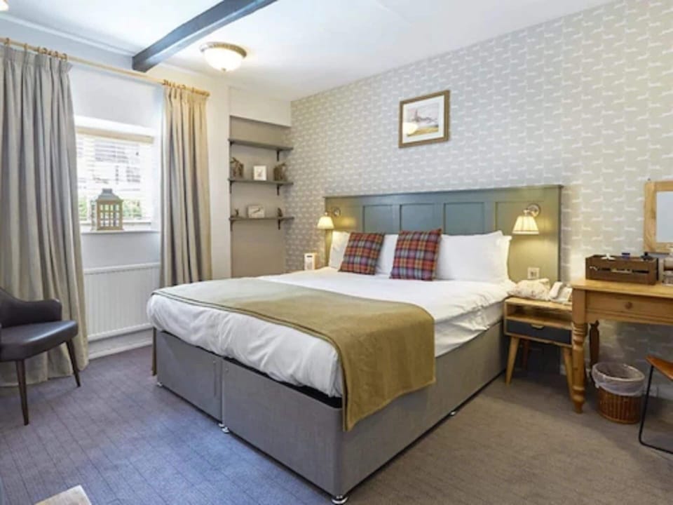Superior Double or Twin Room, 1 Bedroom | Individually decorated, individually furnished, desk, iron/ironing board